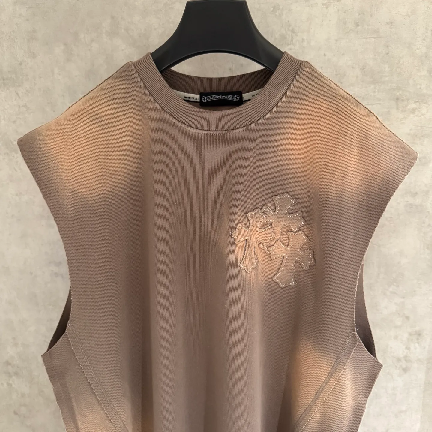 🅿️200 [Strict quality control] CH Crow Heart Sleeveless Round Neck T-shirt 320g heavy-duty composite fabric The upper body is wide and stylish Ice-feeling experience on the inside Waist side splicing tailoring Spray horse slip plus burning process The oversize version highlights the trendy design Size: L-4XL